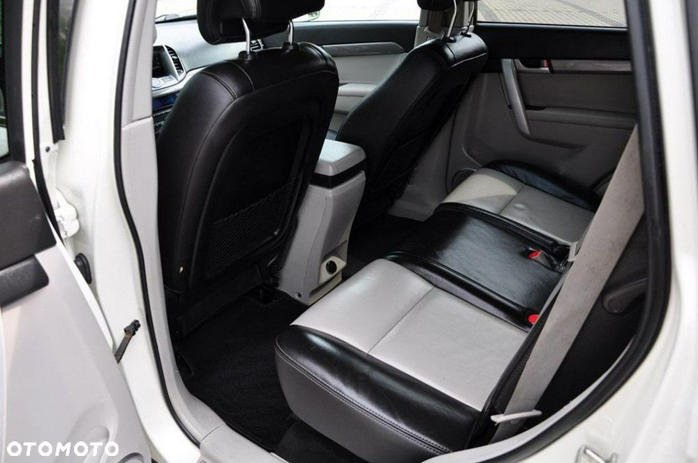 Chevrolet Captiva - 26