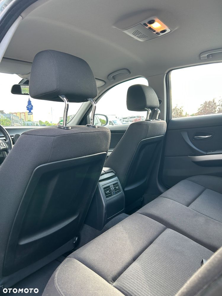 BMW Seria 3 - 12