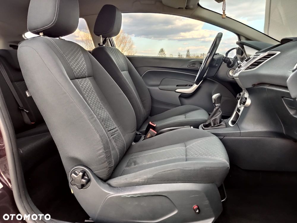 Ford Fiesta 1.4 Titanium EU5 - 7