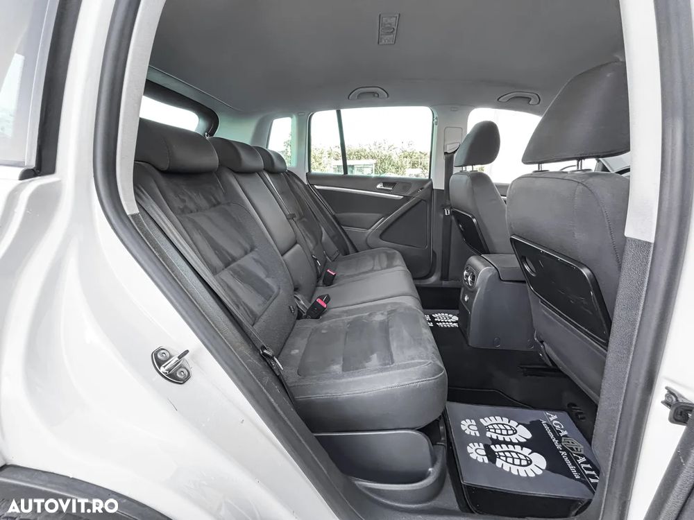 Volkswagen Tiguan - 10