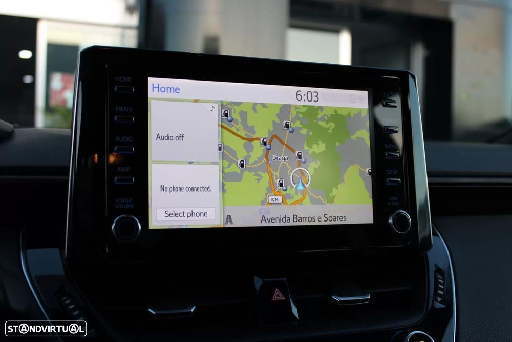 Toyota Corolla 1.8 Hybrid Exclusive - 12