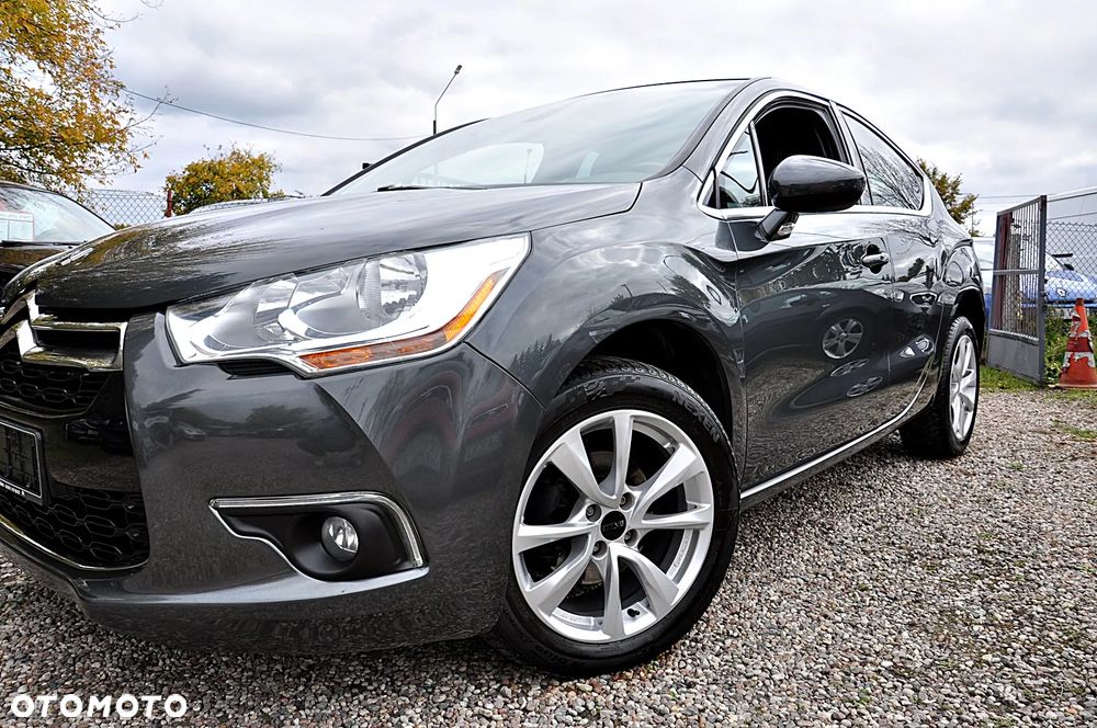 Citroën DS4 1.6 HDi SoChic - 4