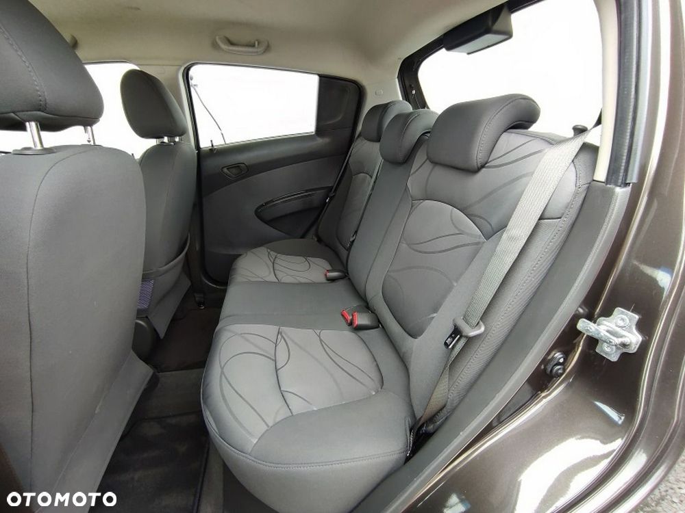 Chevrolet Spark - 15