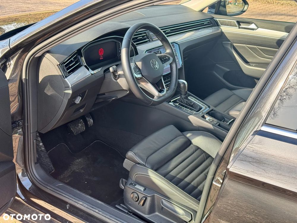 Volkswagen Passat 2.0 TDI SCR DSG Business - 15