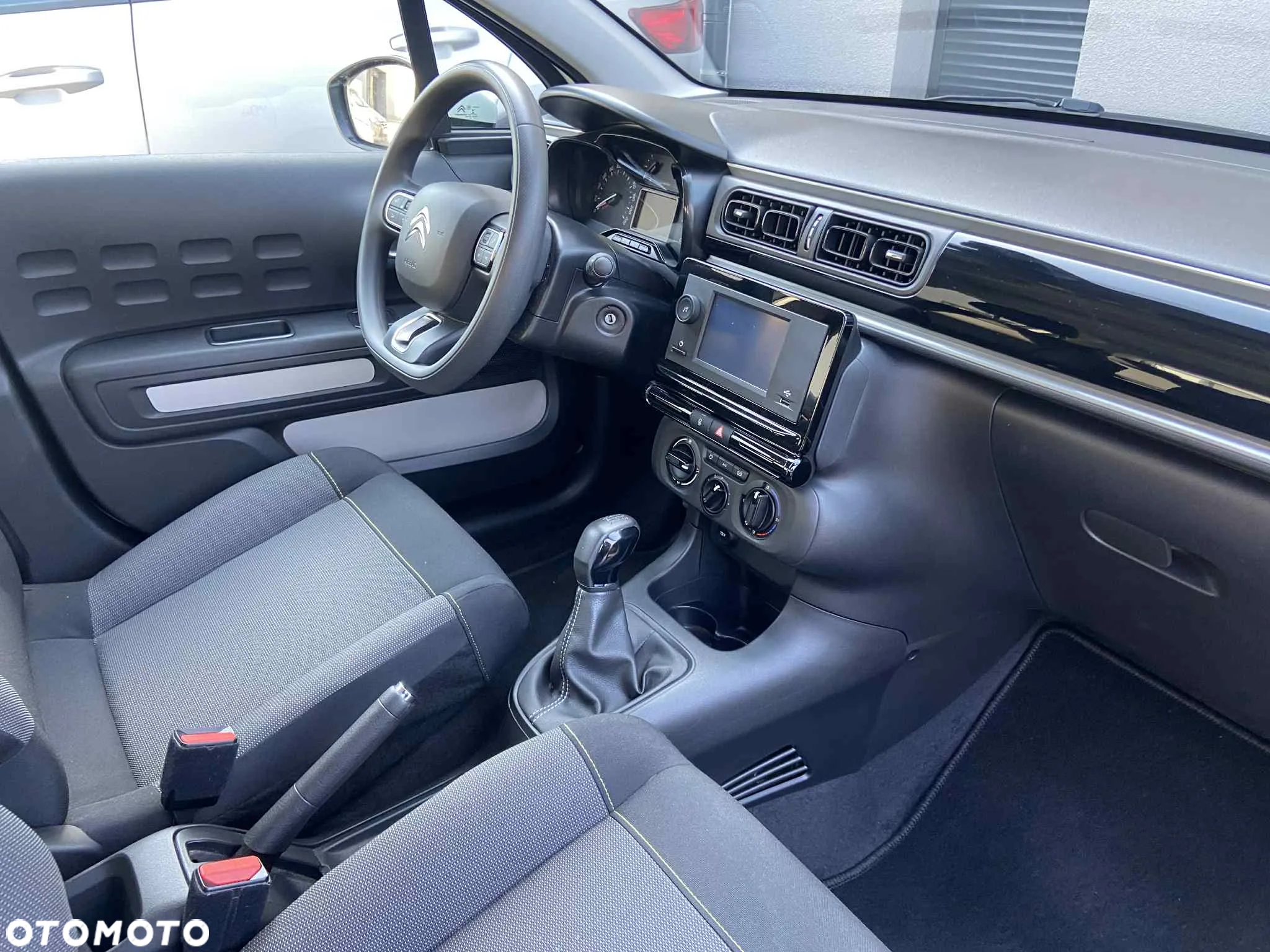 Citroën C3 1.2 PureTech Shine - 14