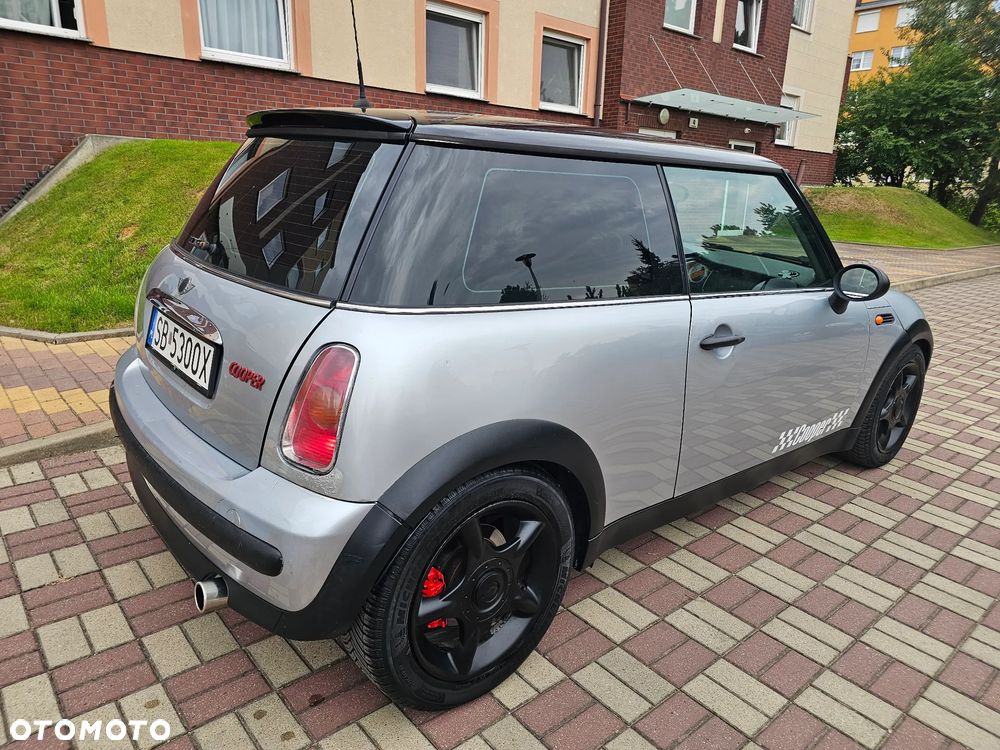 MINI Cooper Standard - 3