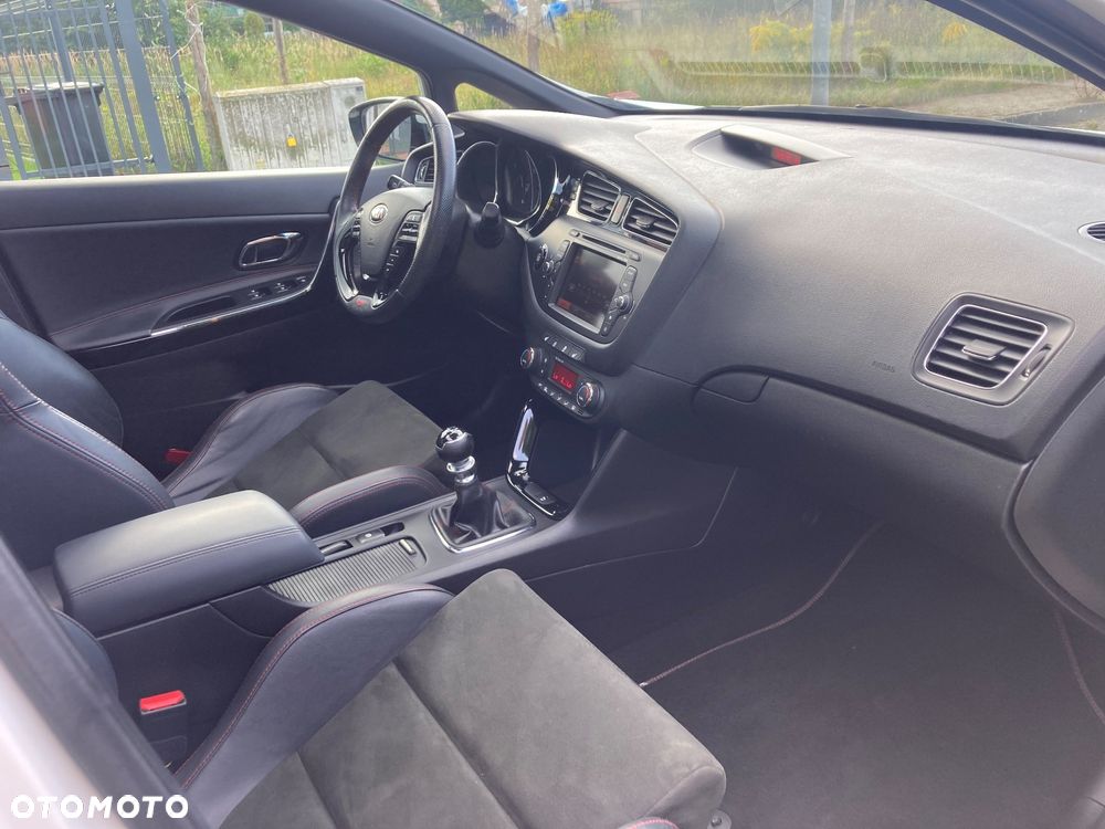 Kia Ceed 1.6 T-GDI GT XL - 8