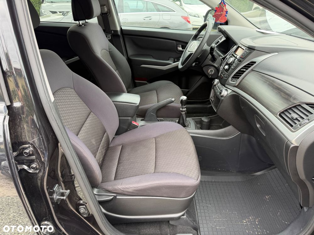 SsangYong/KGM Korando 2.0 e-XDi Quartz - 31
