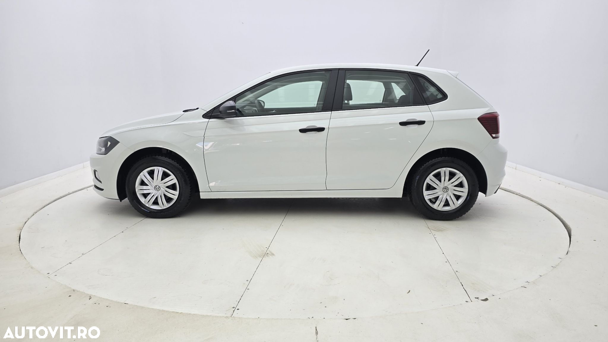 Volkswagen Polo - 9