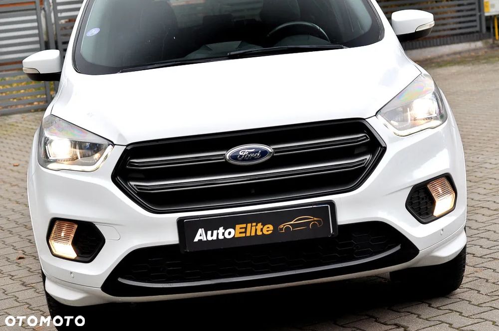 Ford Kuga 1.5 EcoBoost 2x4 ST-Line - 10