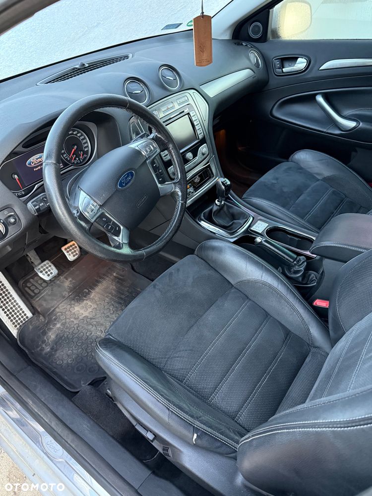 Ford Mondeo 2.5 Titanium - 4