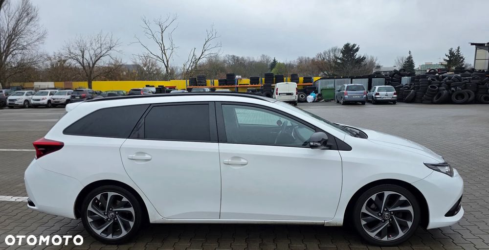 Toyota Auris 1.4 D-4D Comfort - 6