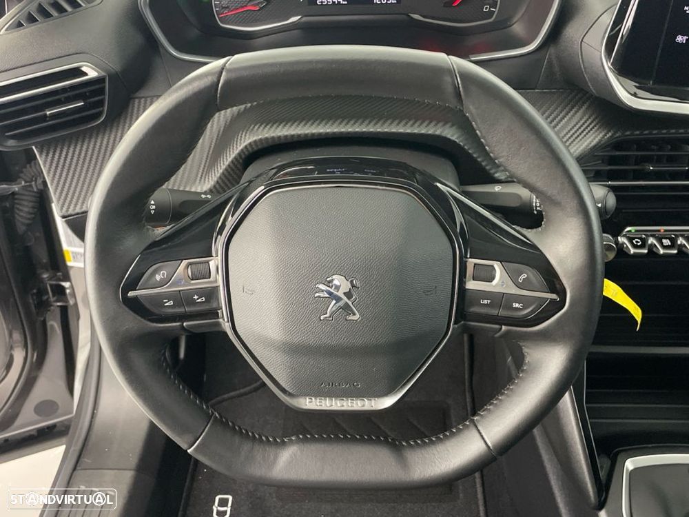 Peugeot 2008 1.2 PureTech Active - 14