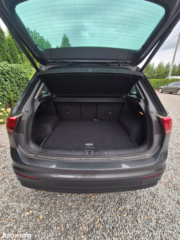 Volkswagen Tiguan - 10