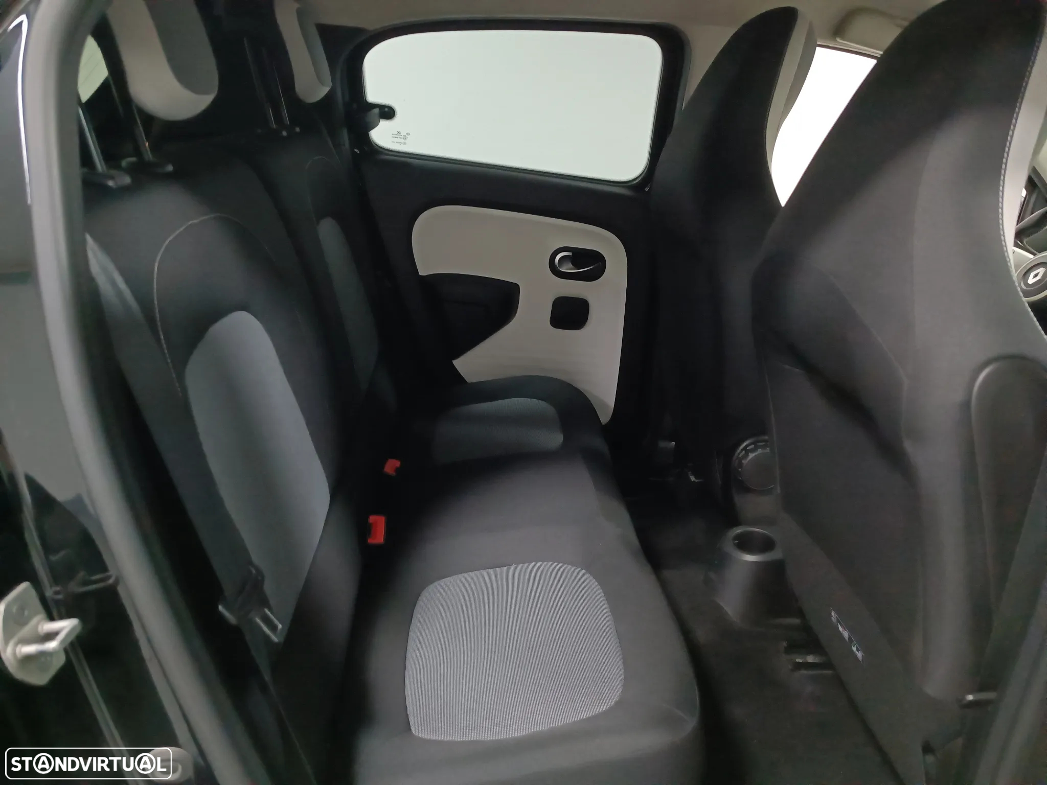 Renault Twingo ENERGY TCe 90 Intens - 17