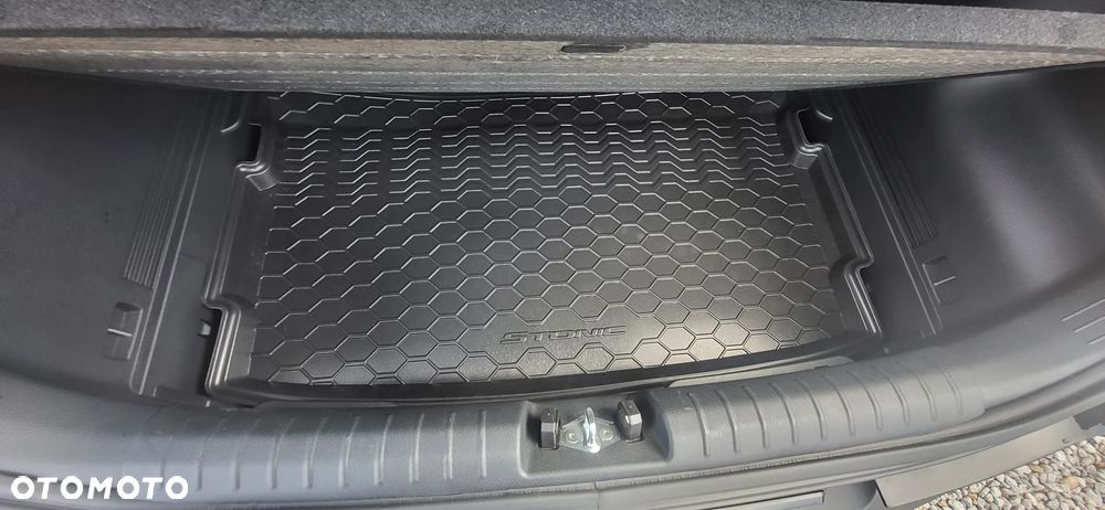 Kia Stonic 1.2 L Business Line - 14