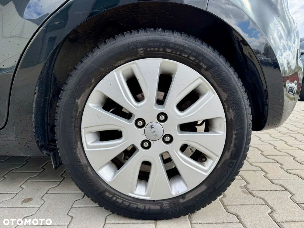 Kia Rio 1.4 M - 31