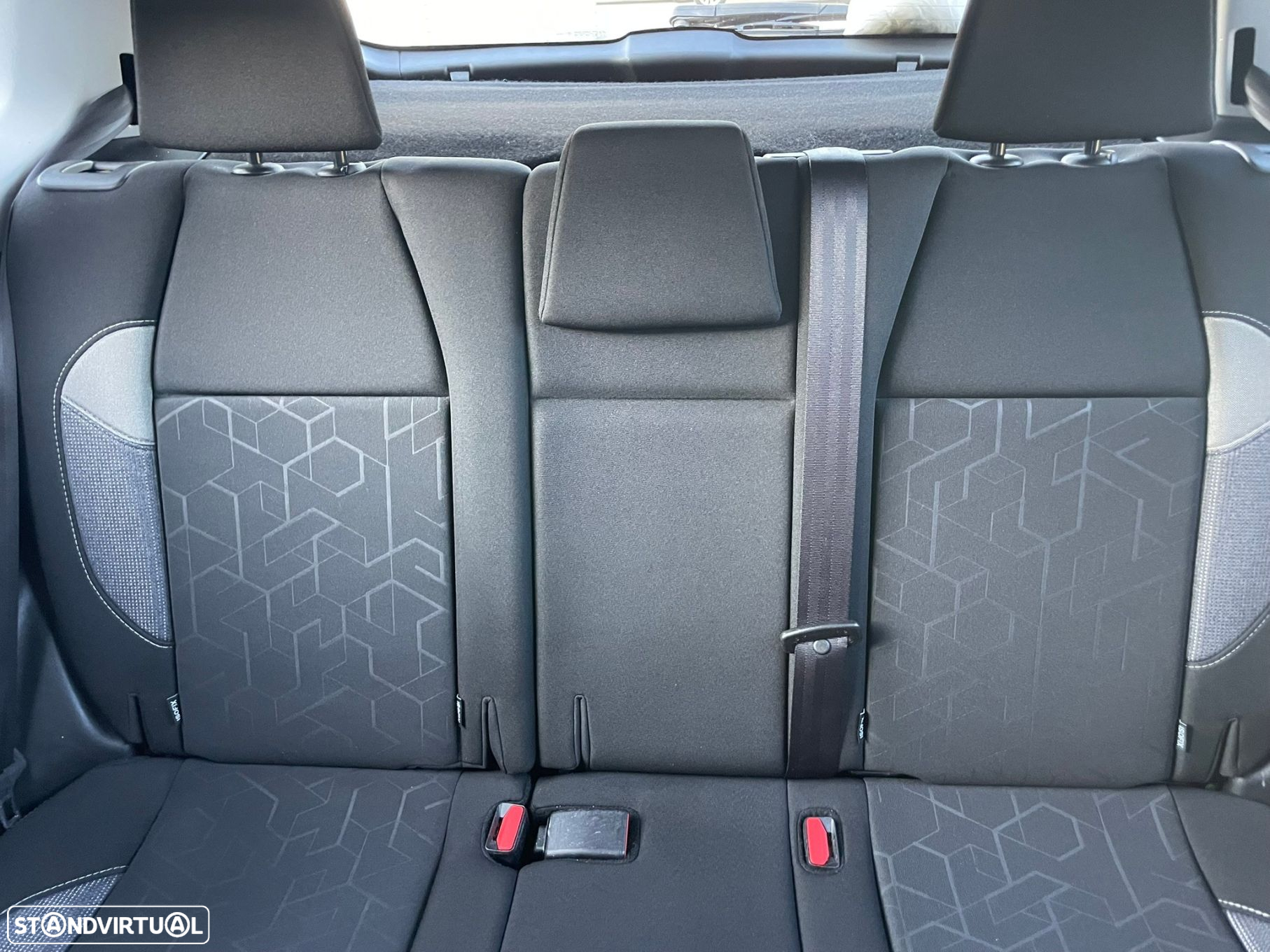 Peugeot 2008 1.2 PureTech Style - 6
