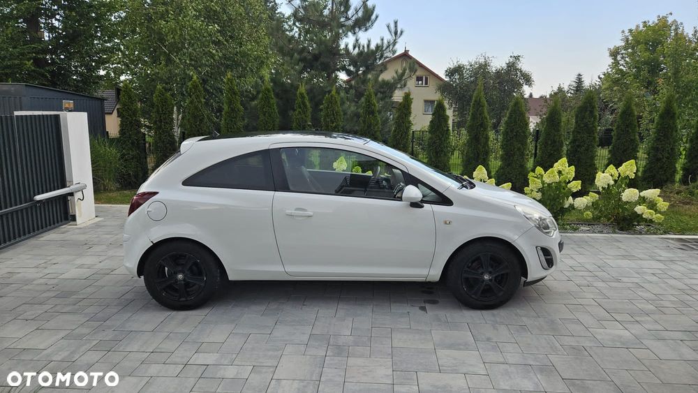 Opel Corsa 1.4 16V Color Edition - 13