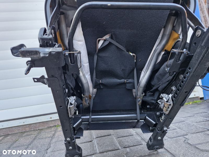toyota verso i 1 lift fotel 2 rząd kanapy tył środkowy półskóra - 10