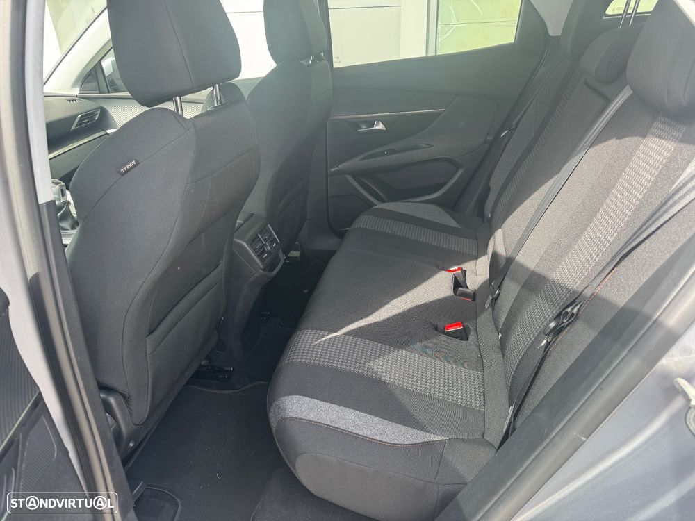 Peugeot 3008 1.5 BlueHDi Active - 18