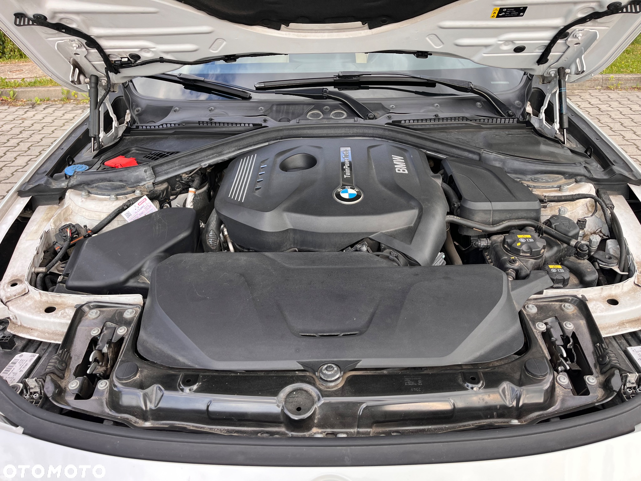 BMW Seria 3 330i xDrive - 21