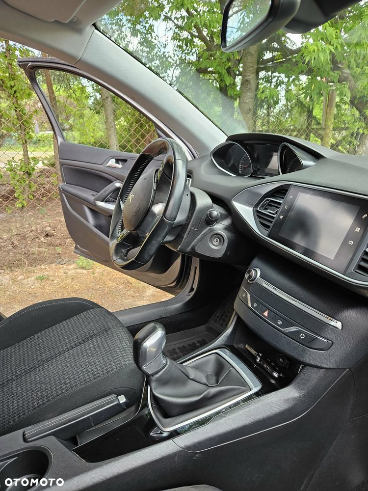 Peugeot 308 - 10