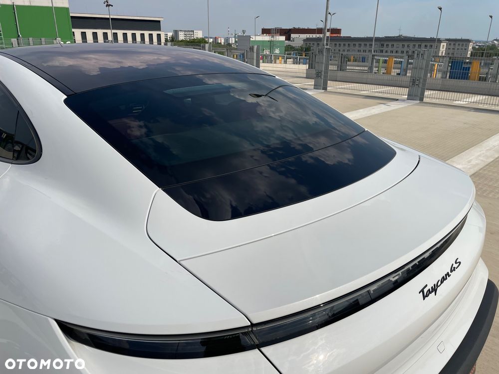Porsche Taycan 4S Performance Plus - 15