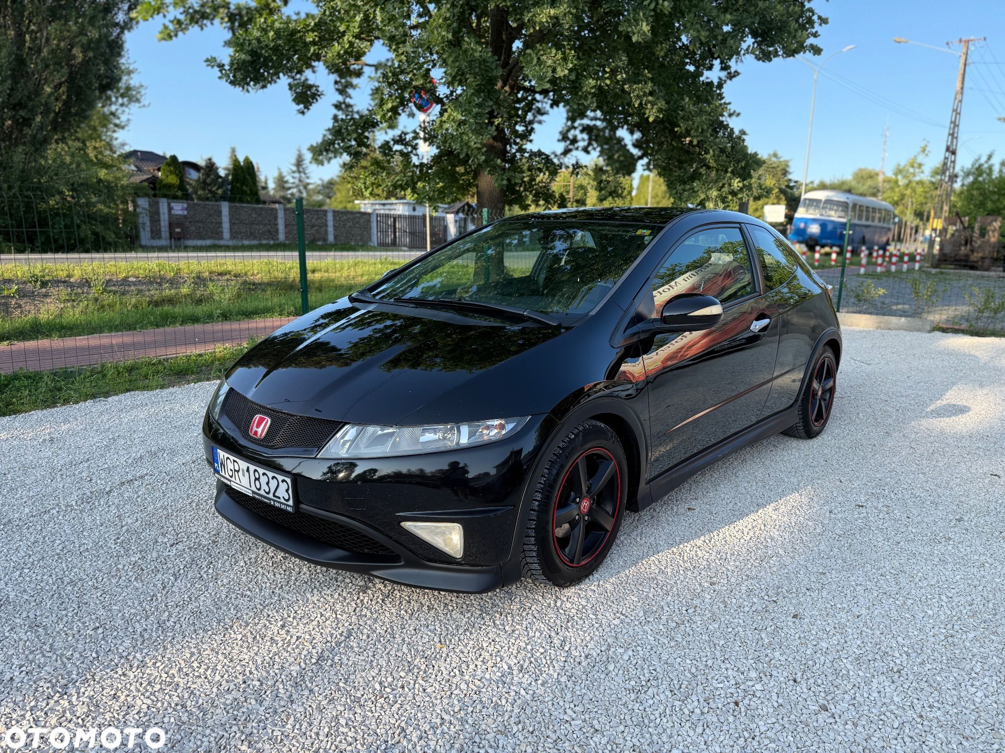 Honda Civic 1.8 LX Coupe - 1