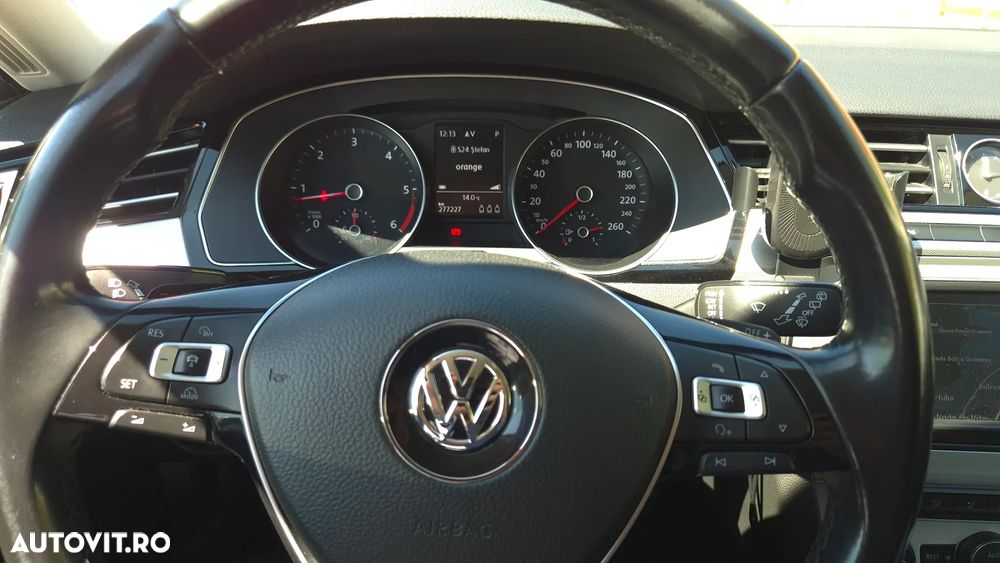 Volkswagen Passat 2.0 TDI DSG (BlueMotion Technology) Comfortline - 14