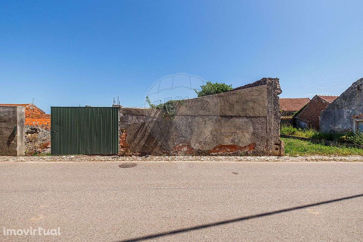 Moradia T1 para venda - Grande imagem: 2/18