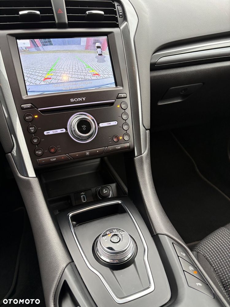 Ford Mondeo 2.0 EcoBlue Titanium - 13