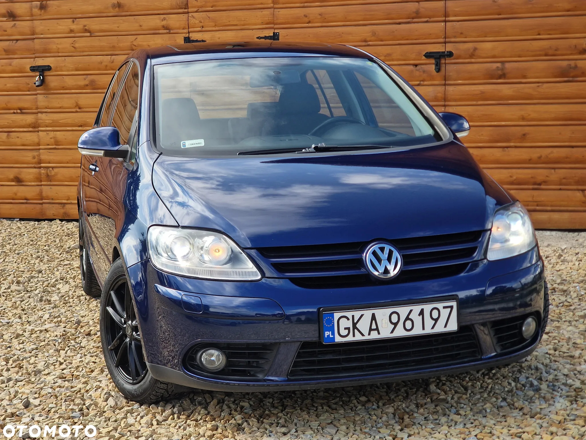 Volkswagen Golf - 2