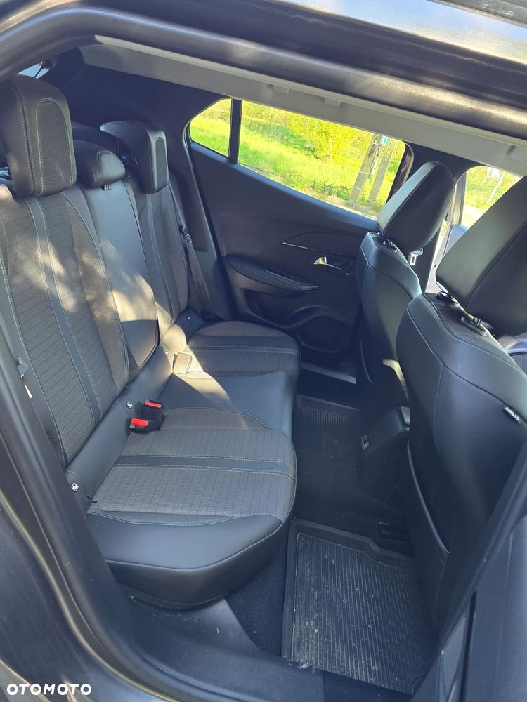 Peugeot 2008 1.2 PureTech Allure Pack S&S EAT8 - 11