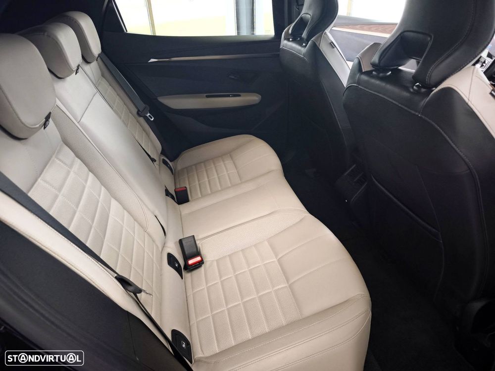 Renault Mégane E-Tech EV60 Iconic - 12