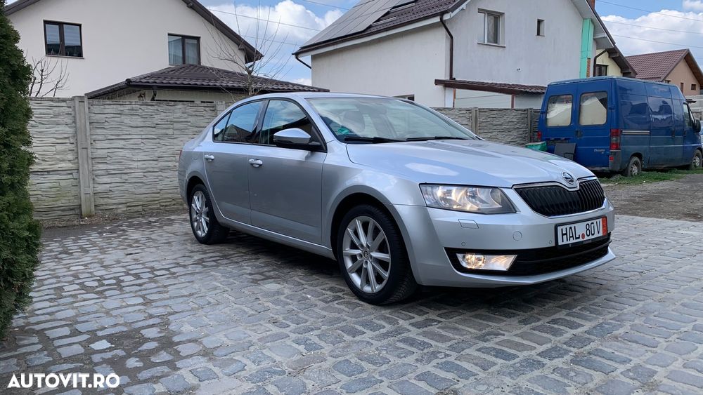 Skoda Octavia 1.4 TSI ELEGANCE - 5
