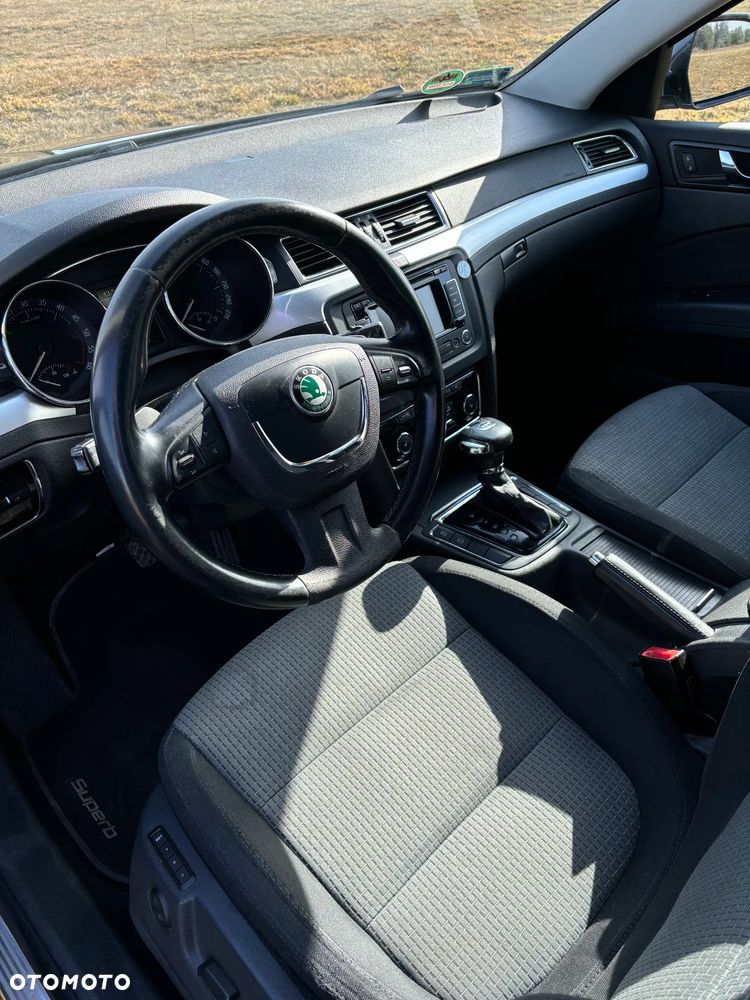 Skoda Superb 2.0 TDI DSG Elegance - 6