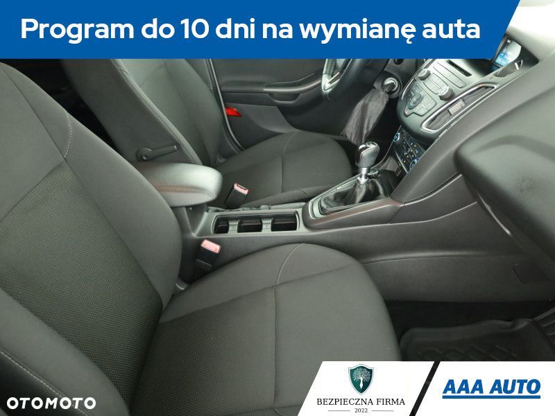Ford Focus - 8