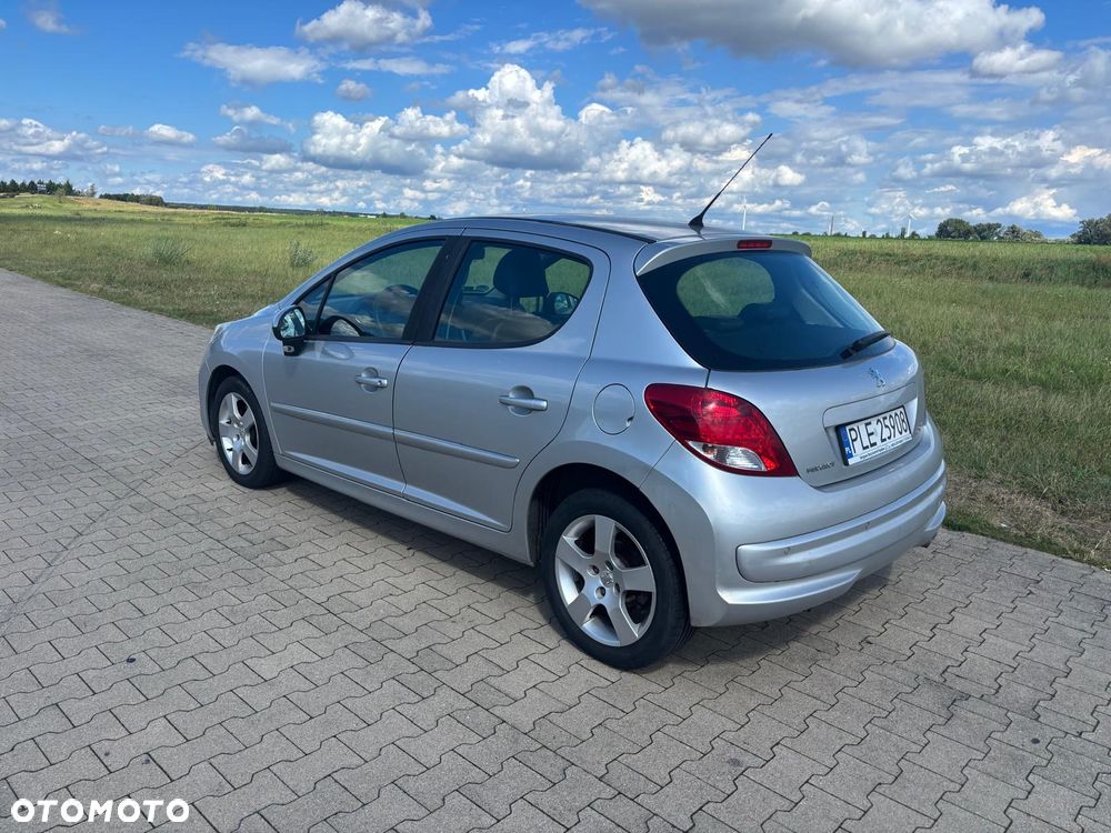 Peugeot 207 - 4