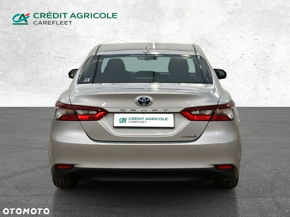 Toyota Camry - 7