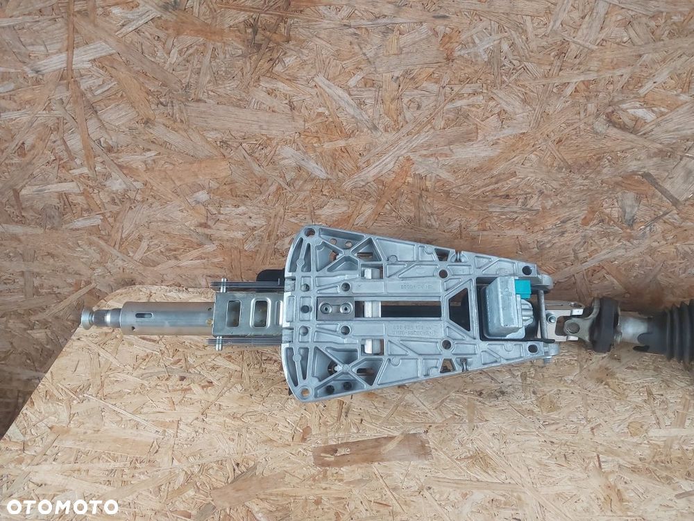 kolumna kierownicza krzyżak mercedes W204 A2044600216 204462206 - 2