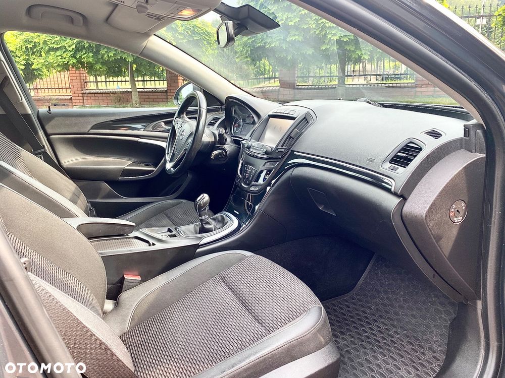 Opel Insignia 1.4 T Cosmo S&S - 19