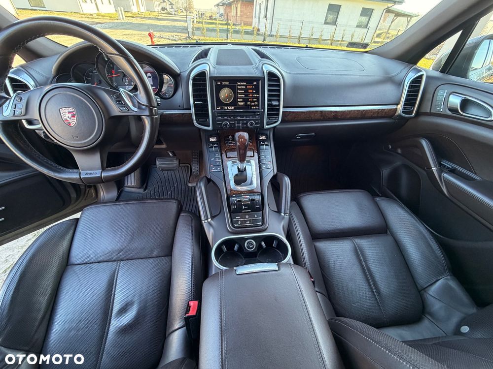 Porsche Cayenne - 11