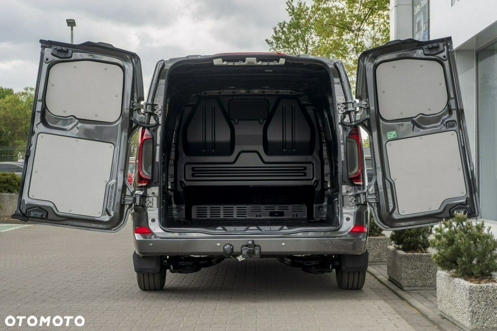 Volkswagen Transporter - 12