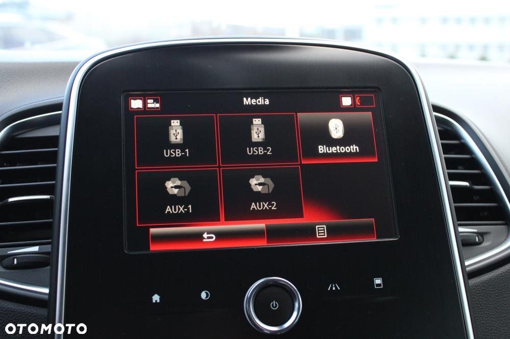 Renault Grand Scenic - 21