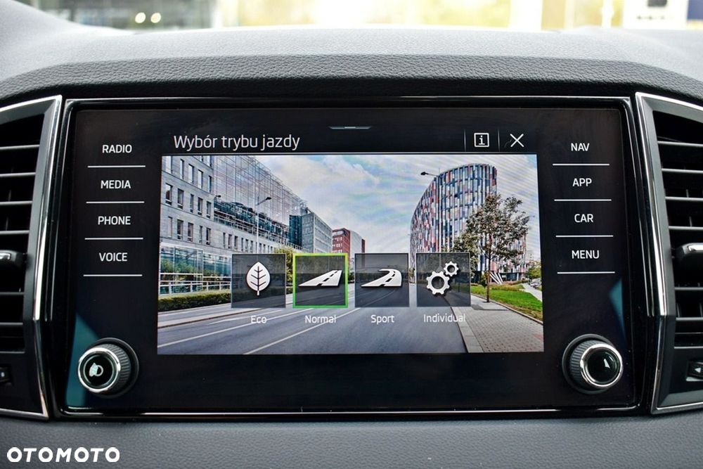 Skoda Karoq 1.5 TSI ACT Style DSG - 22