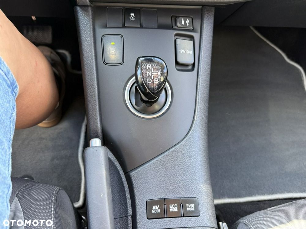 Toyota Auris - 31