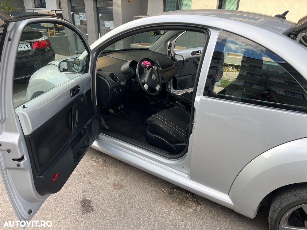 VOLKSWAGEN New Beetle 2009 — imagine 16