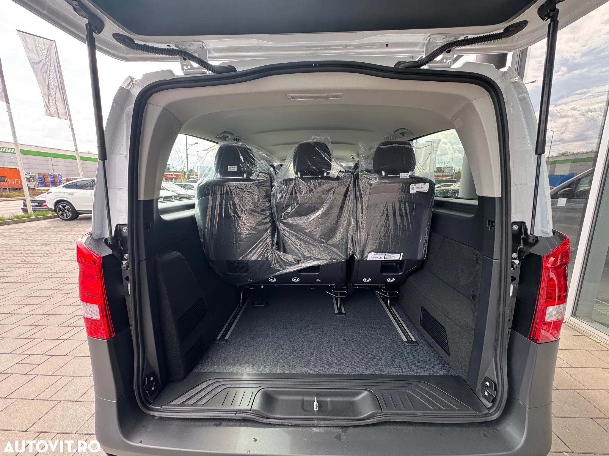Mercedes-Benz Vito 114 CDI Tourer Lang HA Aut. PRO - 13