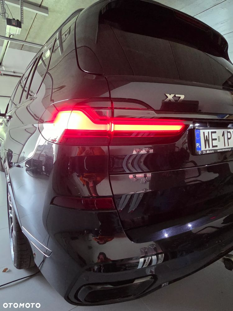 BMW X7 - 16